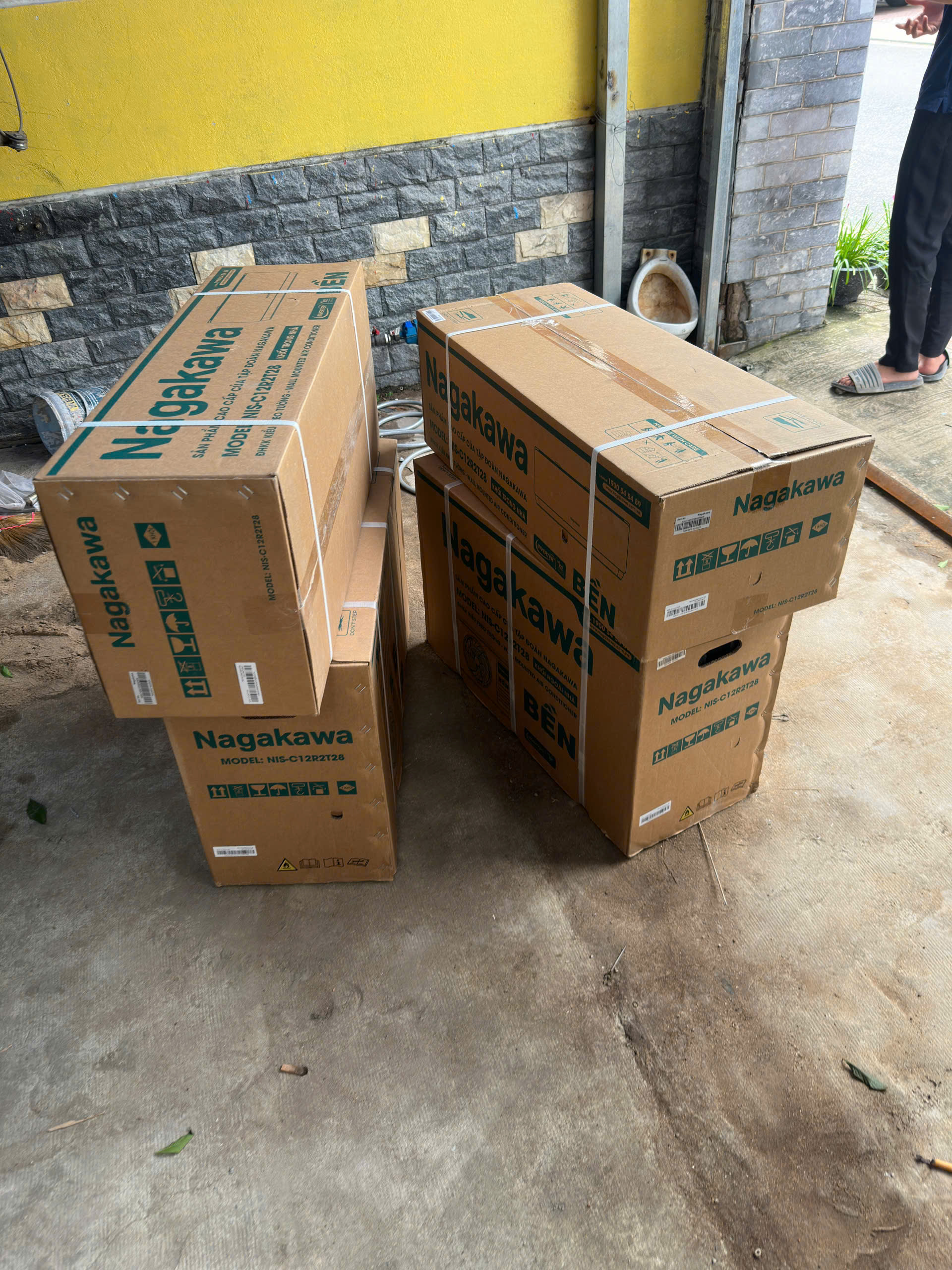 Máy lạnh Nagakawa bàn giao đến nhà khách - cam kết hàng chính hãng, mới 100%