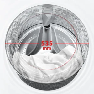 Lồng giặt rộng 535 mm kết hợp cửa mở 365 mm giúp dễ dàng đưa quần áo vào và lấy ra sau khi giặt, đặc biệt với các vật dụng lớn như chăn, mền